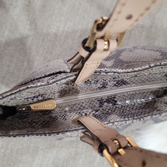 Michael Kors Python snake print gray leather tote bag - Picture 5 of 13